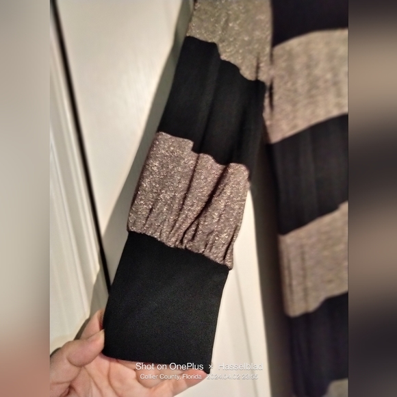 NWT Women's Blue Sage Shimmer gold/Black Stripe Stretchy Thin Mat'l - Picture 8 of 9